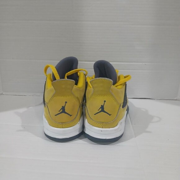 Lots of 4 kids mixed buddle boys shoes multiple brands size 1 US for young boys. - Picture 4 of 13